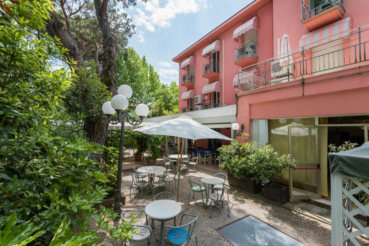 Hotel Villa Rosa Cesenatico Exterior photo