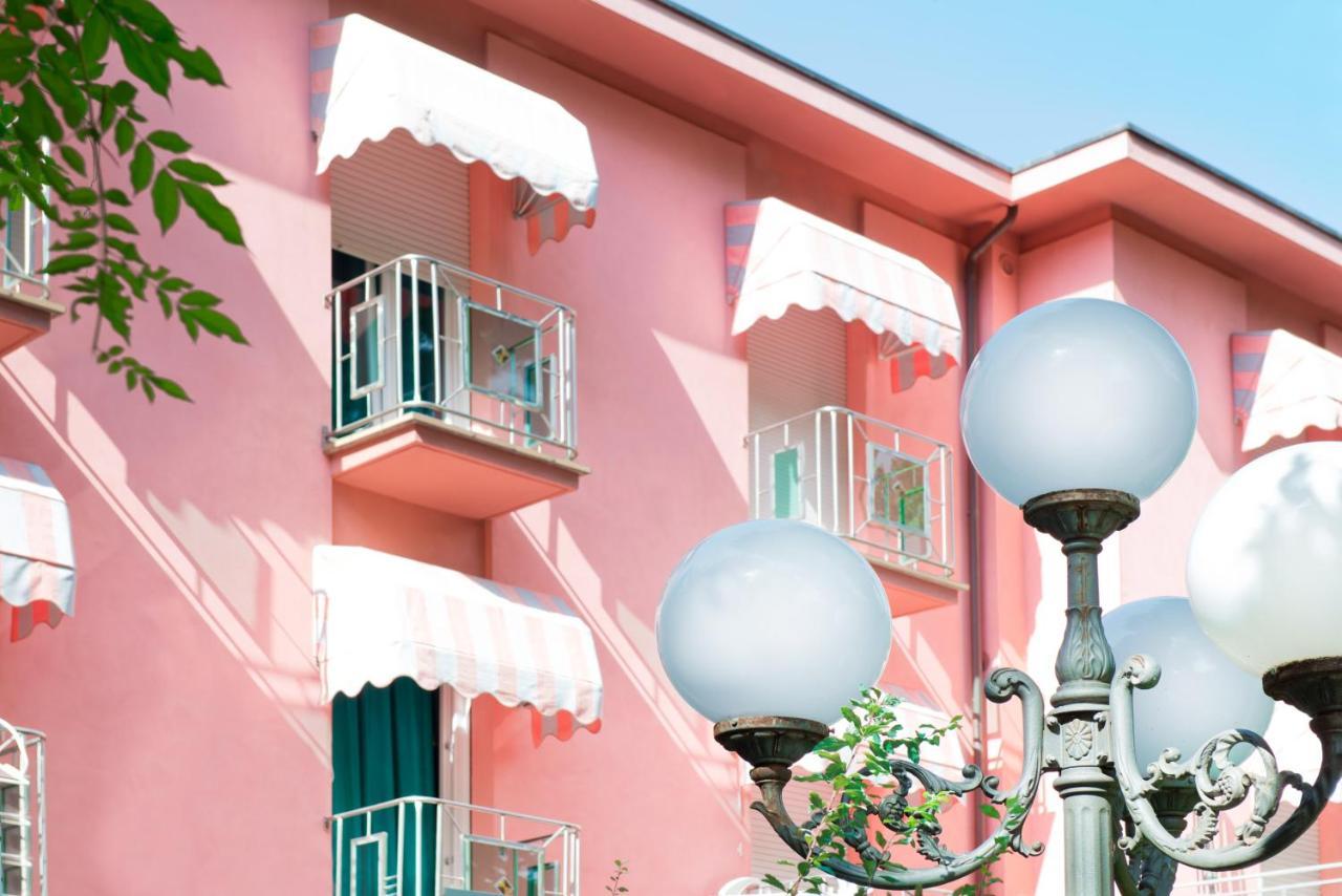 Hotel Villa Rosa Cesenatico Exterior photo
