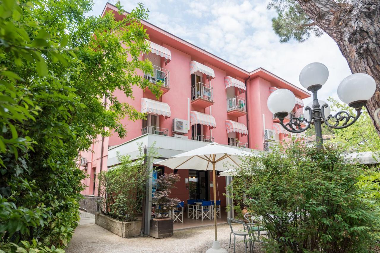 Hotel Villa Rosa Cesenatico Exterior photo
